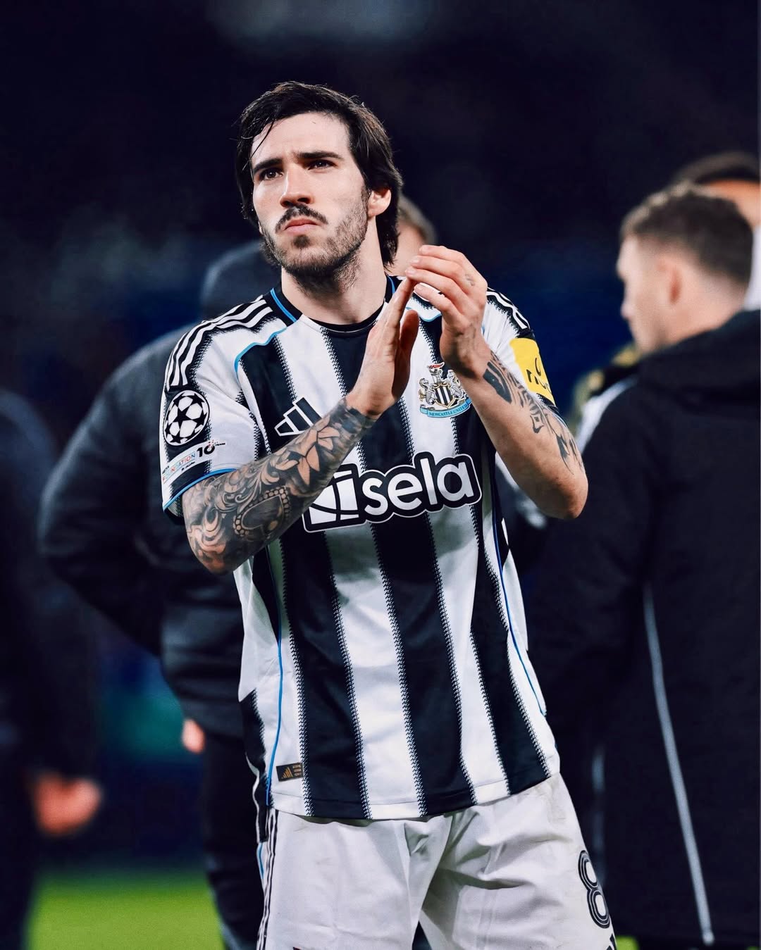 Arsenal disebut paling agresif mengincar Sandro Tonali, meski Newcastle dan sang pemain belum membuka peluang hengkang.