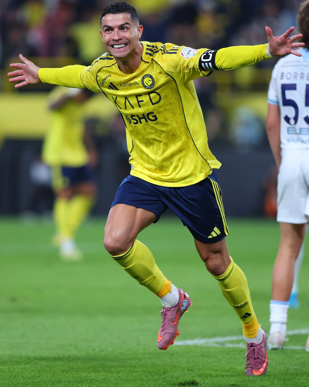 Sikap Ronaldo di Al-Nassr memicu spekulasi besar soal masa depan, termasuk opsi Eropa dan MLS.