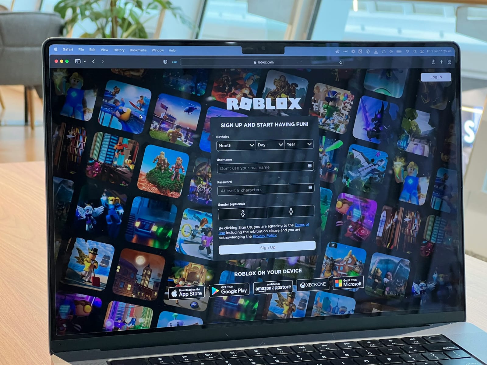 Pemerintah Mesir resmi blokir akses ke Roblox karena isu keselamatan dan kesehatan anak.