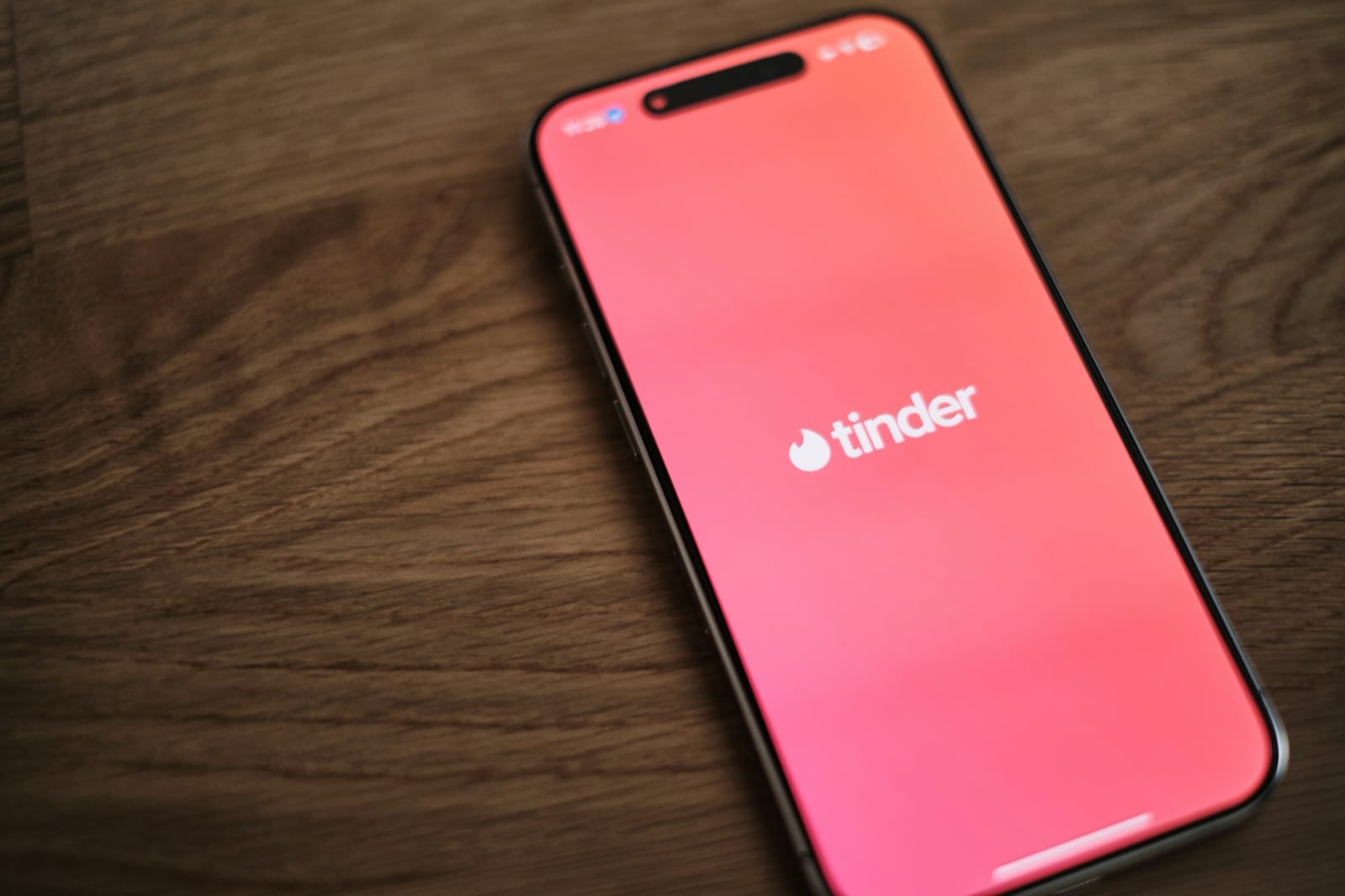 Tinder hadirkan cara baru bagi pengguna untuk temukan pasangan yang cocok.
