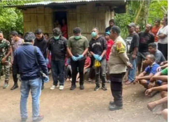 Seorang anak di NTT diduga tidak mampu beli buku dan pulpen.