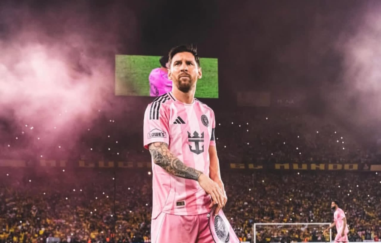 Lionel Messi saat pertandingan melawan Barcelona SC klub asal Ekuador.