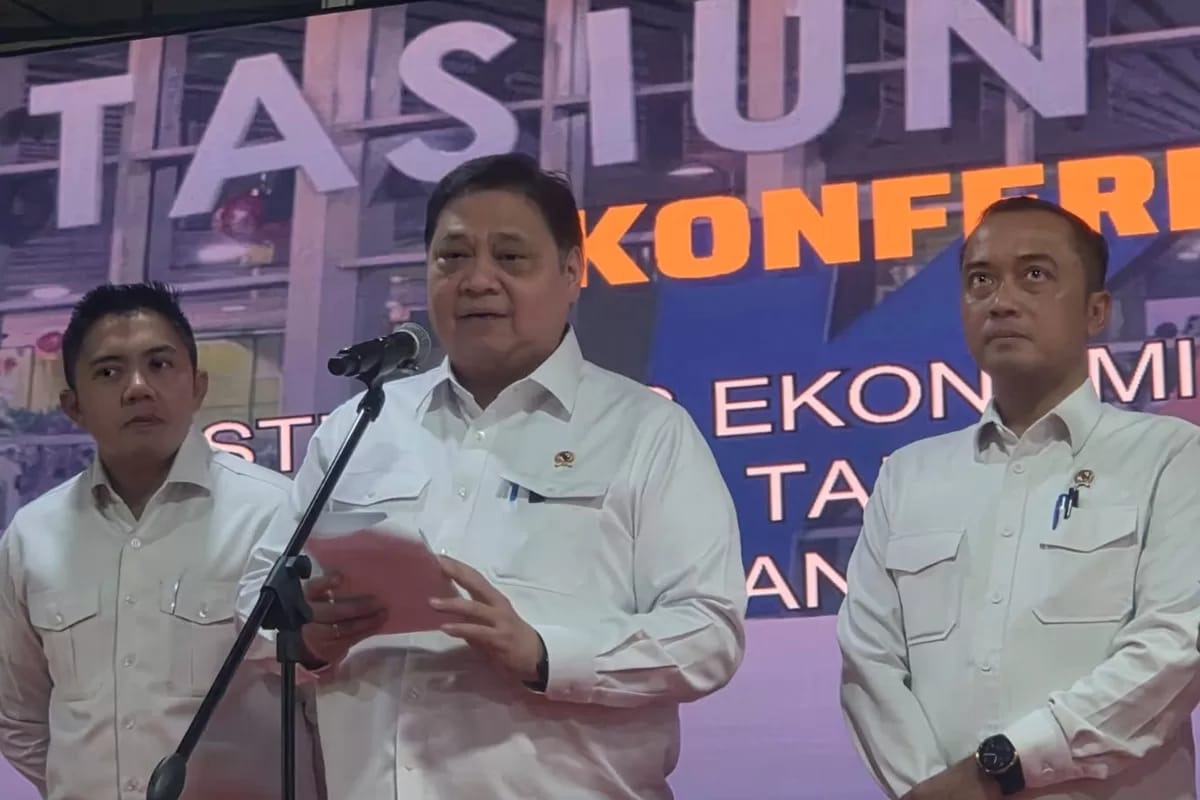 Sebanyak 35 juta KPM akan menerima beras 10 kg dan minyak goreng 2 liter. Bantuan dijadwalkan mulai disalurkan Februari.