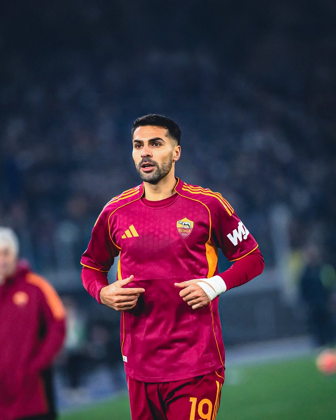 Zeki Celik berpotensi hengkang gratis dari Roma.