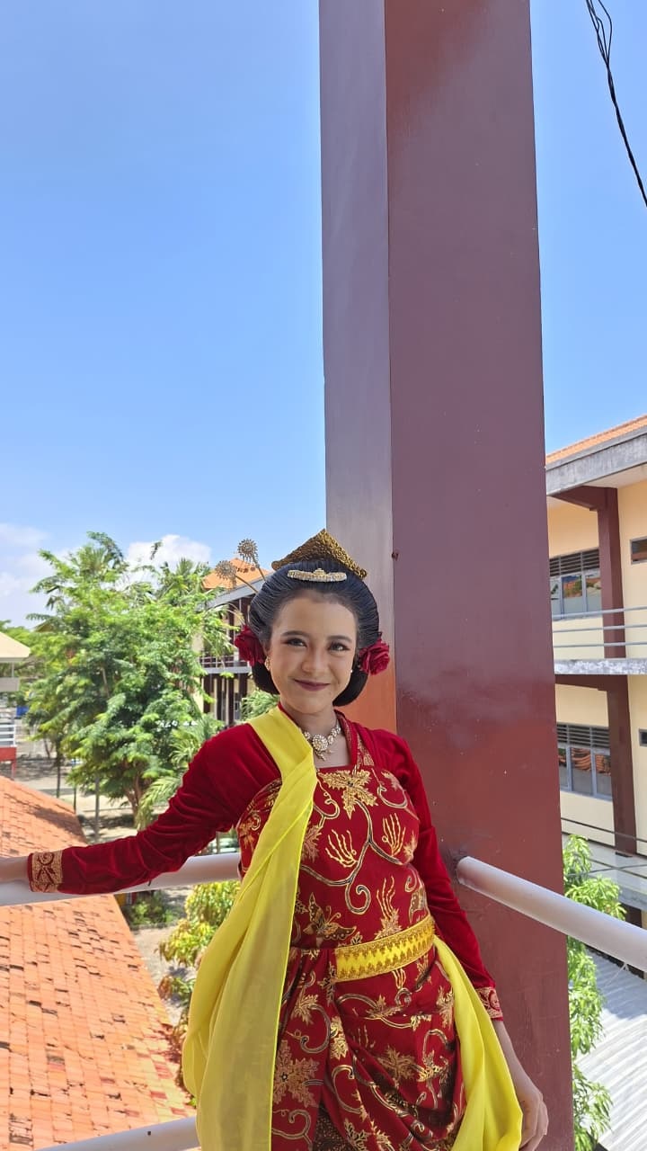 Sefia Dwi Nuraini, Siswi SMAN 3 Tuban