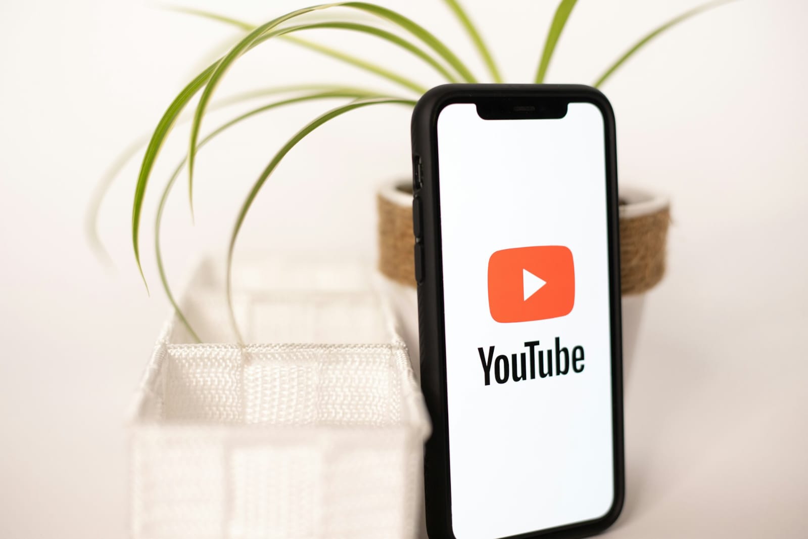 YouTube batasi notifikasi dari saluran yang jarang mendapatkan interaksi dari pengguna.