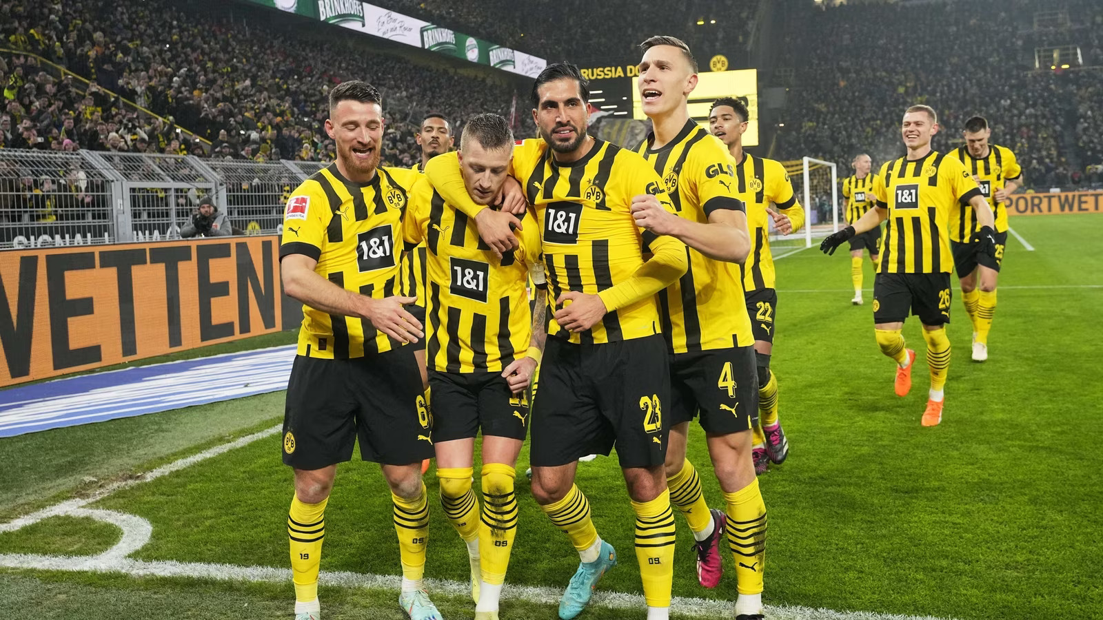 Borussia Dortmund diunggulkan meraih kemenangan tipis atas Atalanta BC.