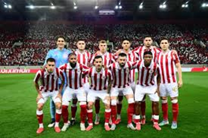 Duel sengit Olympiacos melawan Bayer Leverkusen di play-off Liga Champions, kedua tim diprediksi saling menekan hingga laga berakhir imbang.