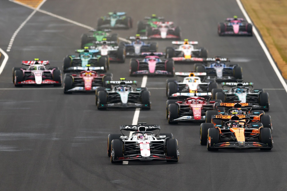 Apple jalin kerja sama dengan IMAX untuk tayangkan F1 di bioskop.