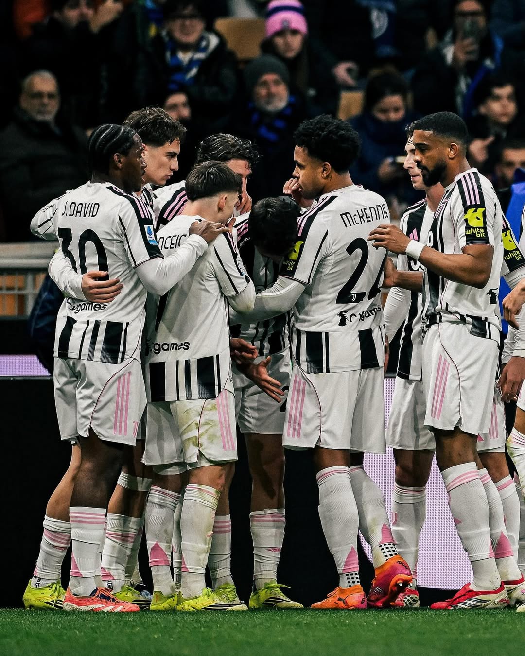 Kepatuhan Juventus pada aturan biaya skuad jadi kabar baik, namun ancaman sanksi UEFA masih terbuka.
