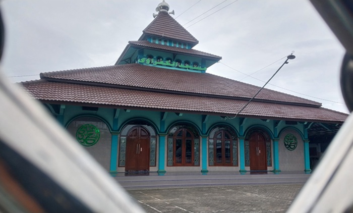 Masjid Kafrawi di Desa Mandirejo, Kecamatan Merakurak menjadi penanda tempat perjuangan KH Kafrawi dalam menyebarkan agama Islam di Merakurak.
