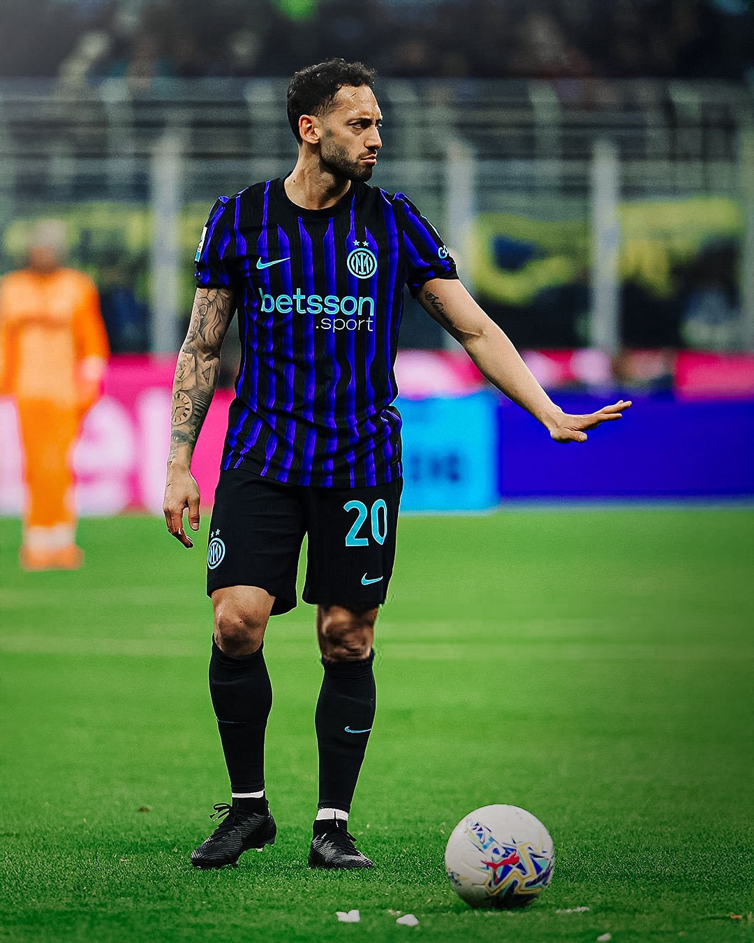 Inter Milan disebut kecil kemungkinan memperpanjang kontrak Calhanoglu