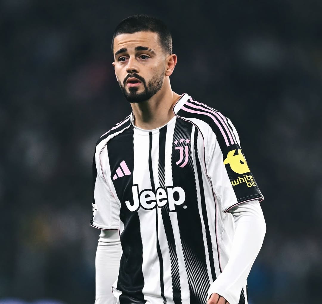 Edon Zhegrova berpotensi hengkang saat Juventus membangun ulang lini serang.