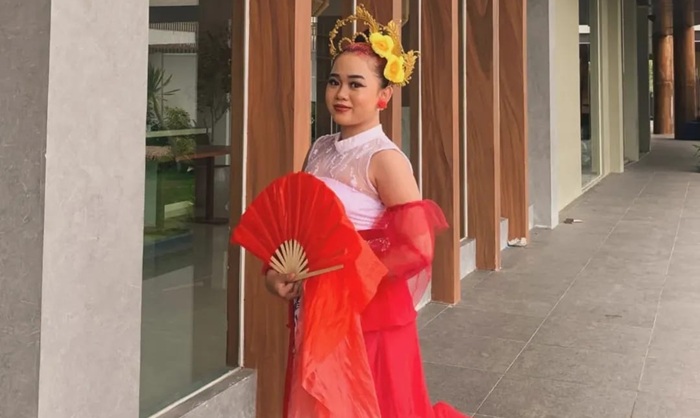 Dwi Anggraeni.