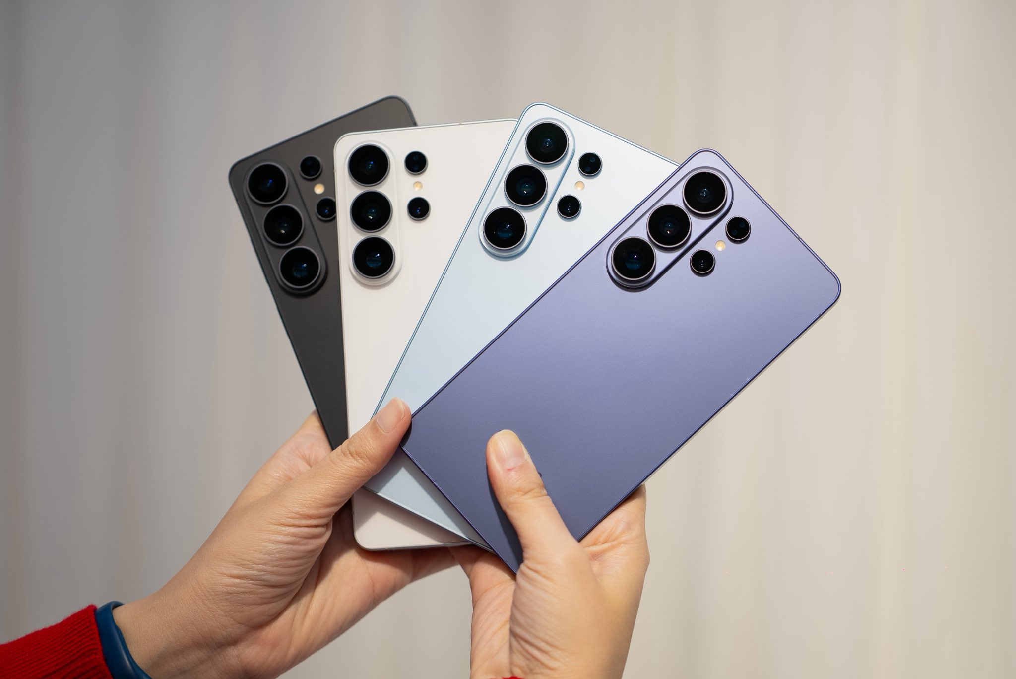 Samsung konfirmasi seri Galaxy S26 mendukung konektivitas satelit.