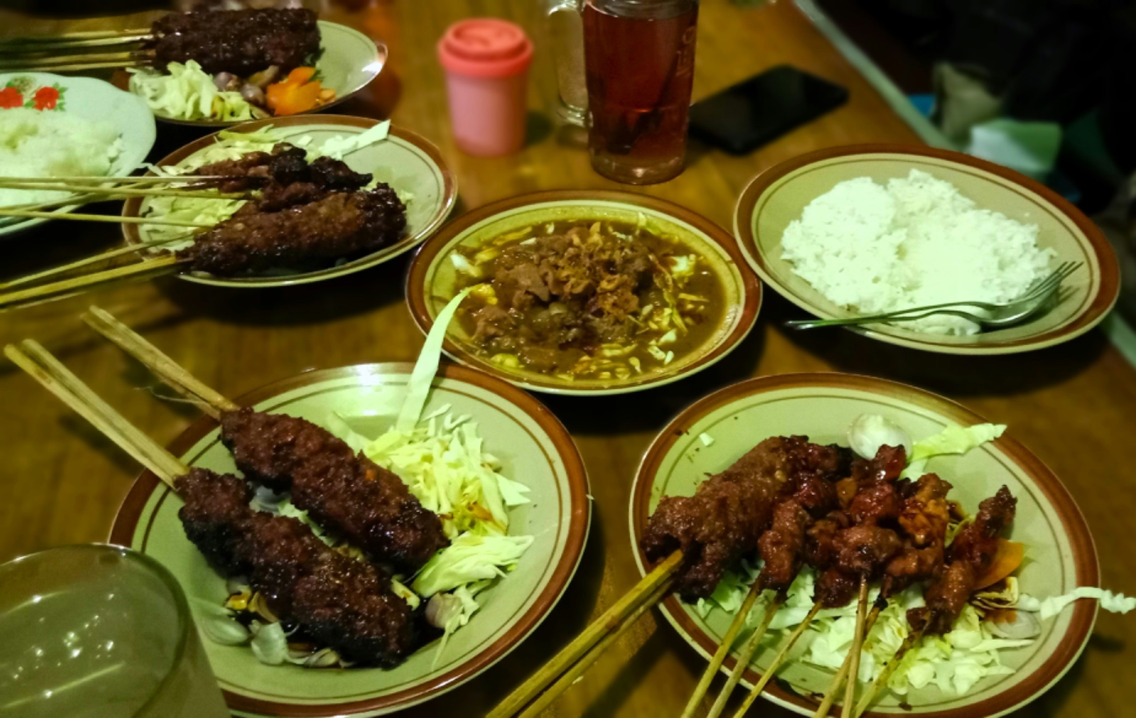 acara buka puasa, malas ikut bukber, Ramadan 2026, buka puasa bersama, kebiasaan Ramadan.