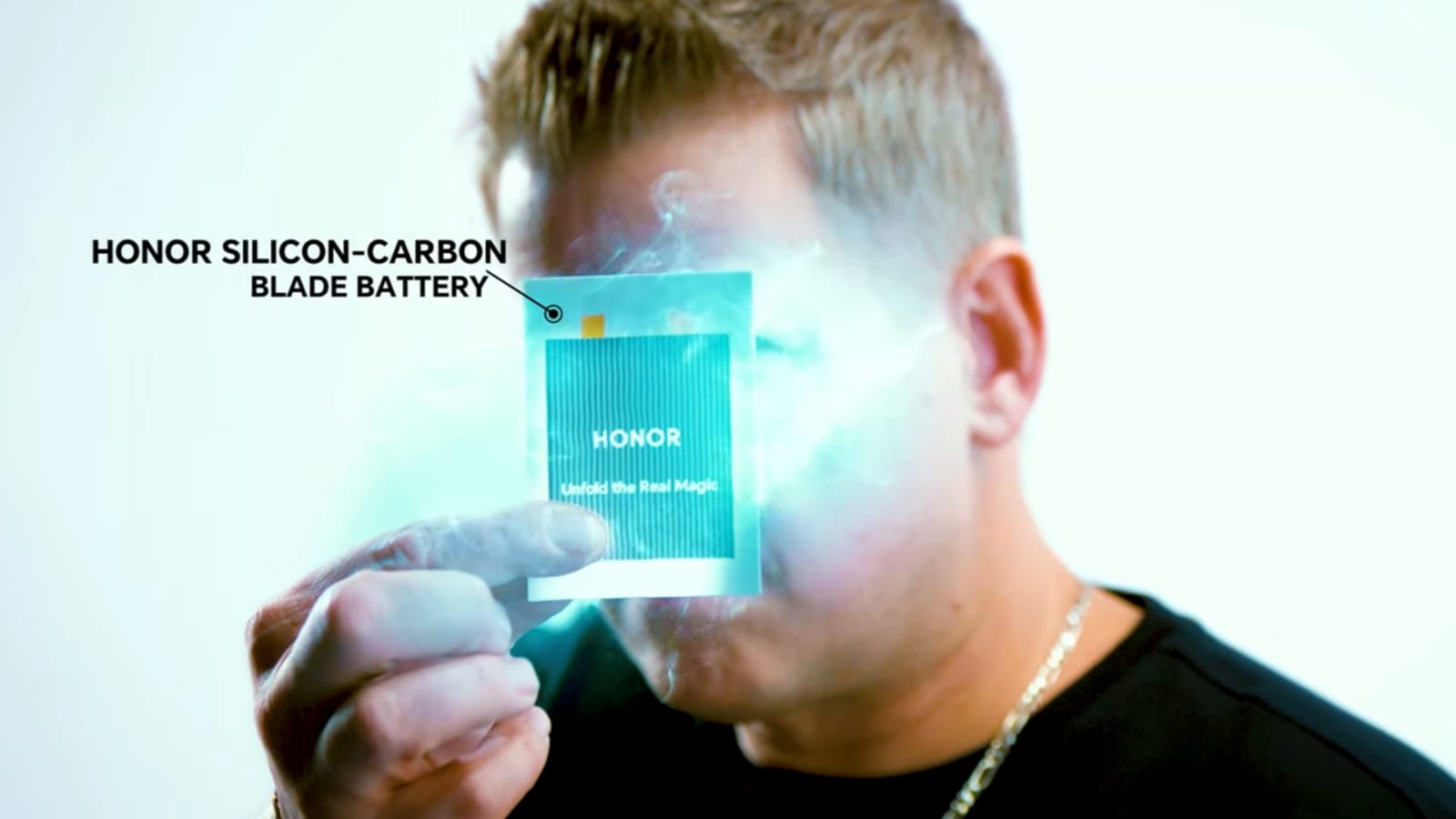Honor perkenalkan teknologi baterai silicon-carbon terbaru.