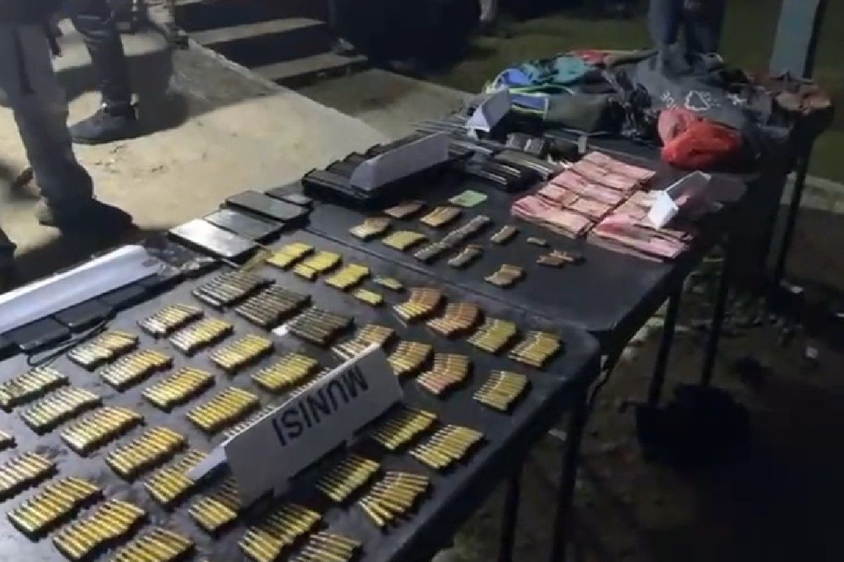 Ratusan amunisi dan uang Rp 79 juta diamankan dari markas Kelompok Kriminal Bersenjata (KKB) Aibon Kogoya di Nabire