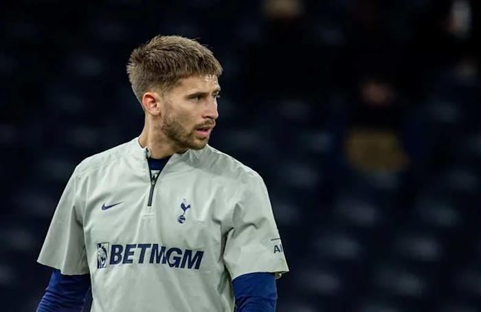 Fabrizio Romano menyebut Vicario siap kembali ke Italia, sementara Inter sudah mencatat ketertarikan tersebut.
