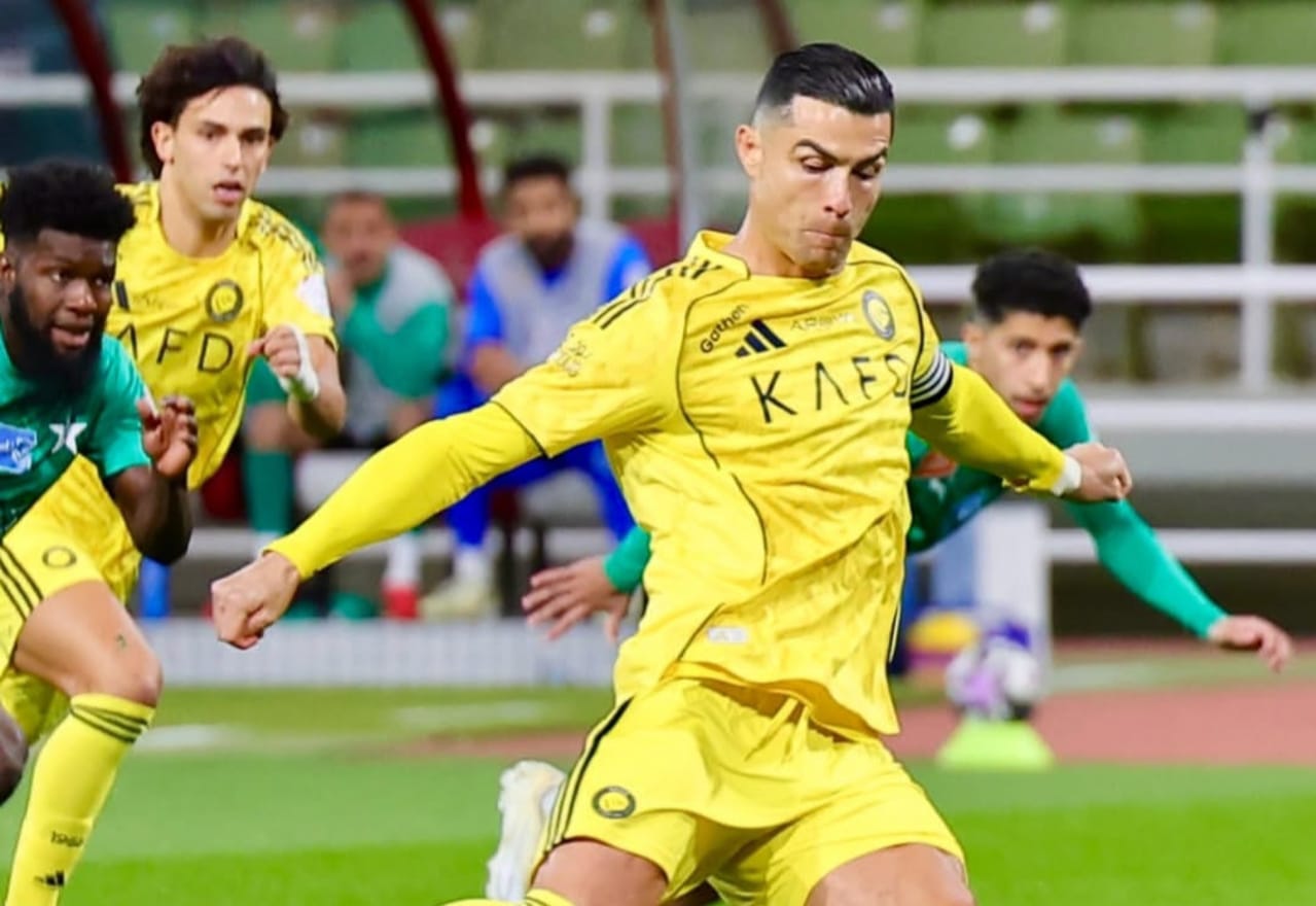 Pemain Al Nassr, Cristiano Ronaldo, dirumorkan akan merapat ke Chelsea