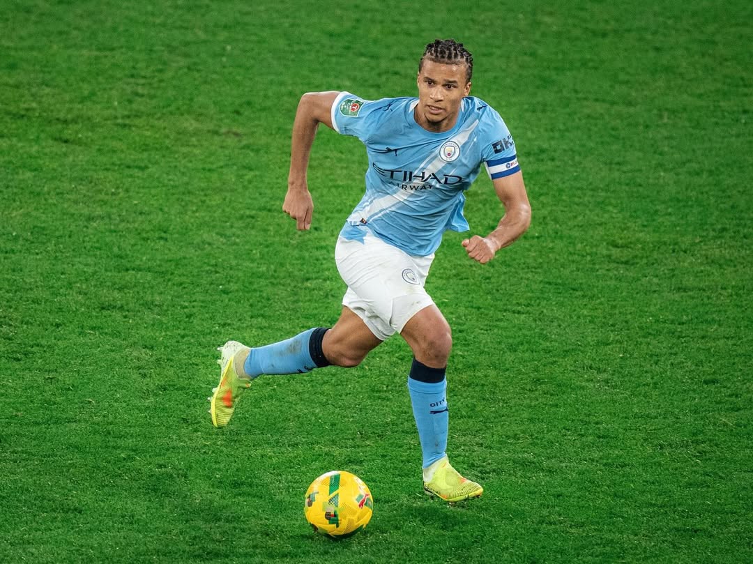 Bek Manchester City Nathan Ak&eacute;