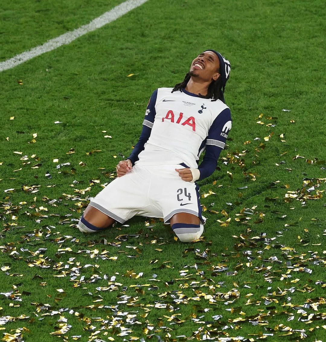 Bek Tottenham Djed Spence