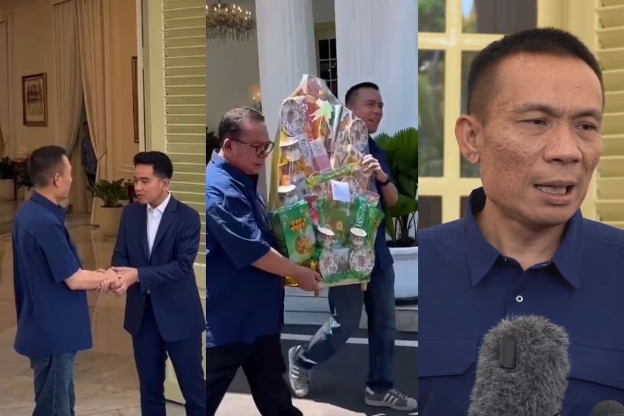 Wapres berikan Parcel kepada Rismon usai Datang Menemuinya