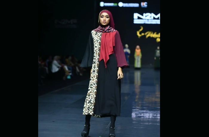 UMKM Pekatan Batik memadukan batik, tenun, dan lurik dalam desain modern serta memanfaatkan dukungan Rumah BUMN BRI.