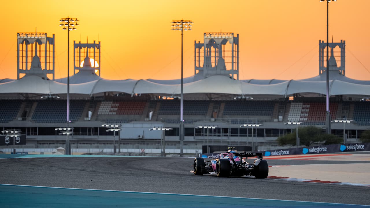 F1 resmi batalkan gelaran GP Bahrain dan GP Arab Saudi.