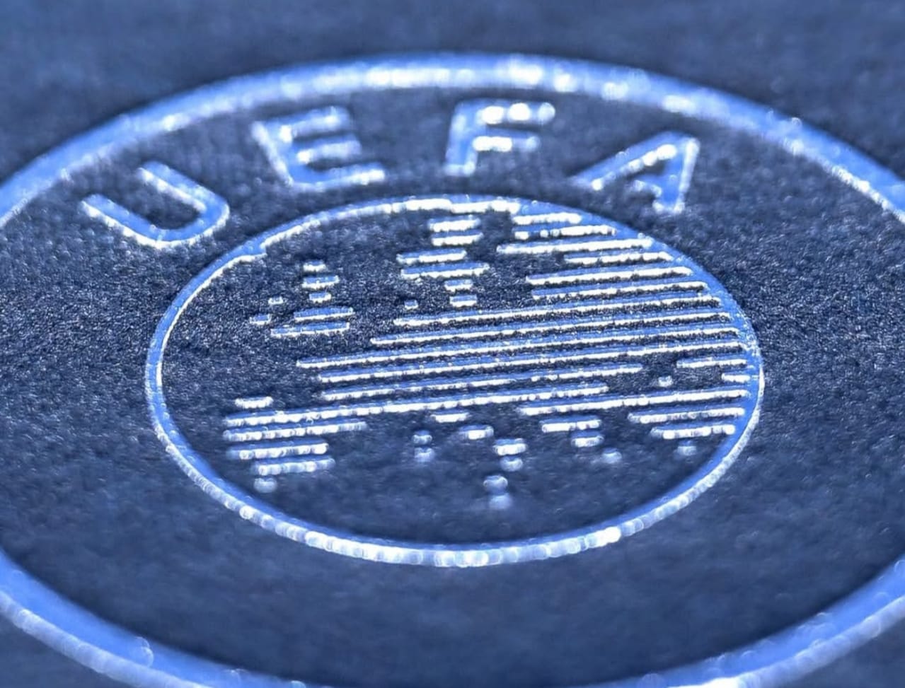 Ilustrasi logo UEFA