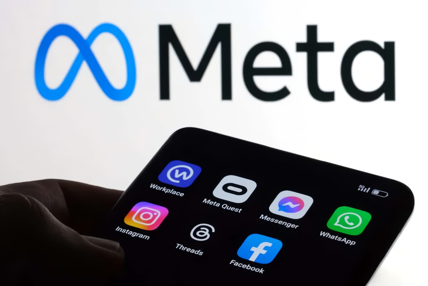 Meta dilaporkan akan kembali melakukan PHK besar-besaran.
