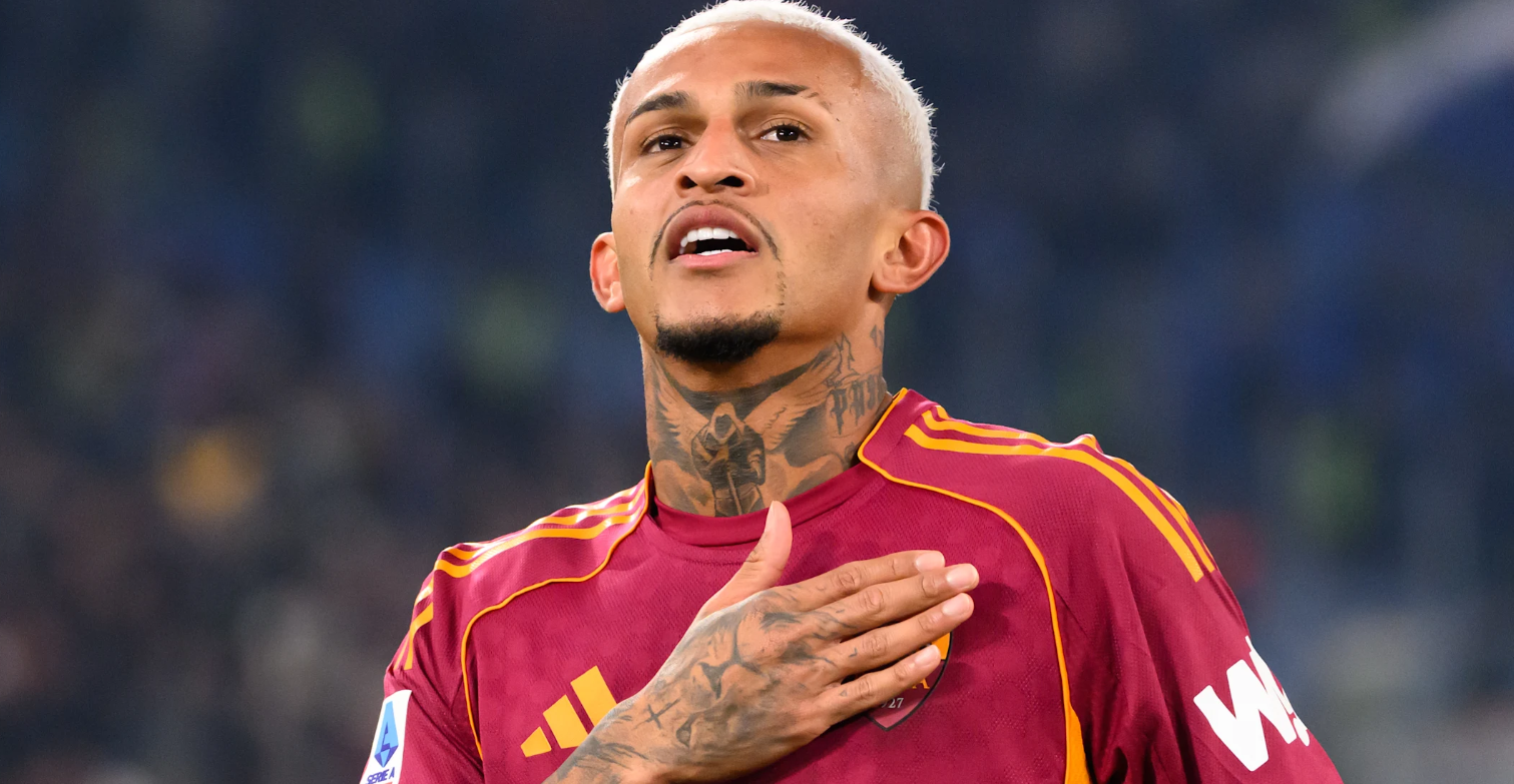 Arsenal tancap gas buru Wesley Fran&ccedil;a dari AS Roma. Everton ikut meramaikan persaingan, sementara posisi Ben White mulai terancam.