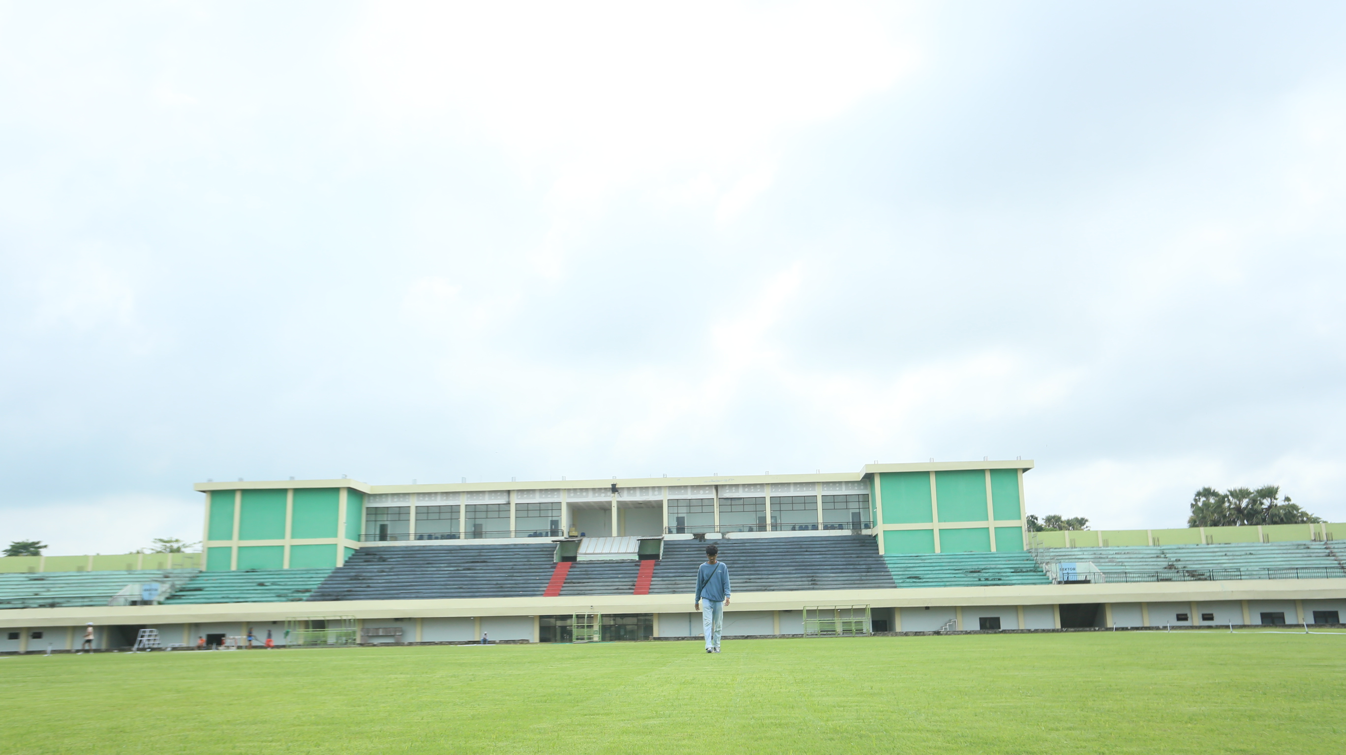 Kondisi Stadion TSC yang terakhir kali digunakan untuk menggelar kompetisi Liga 4 Kapal Api Piala Gubernur Jawa Timur 2025-2026 lalu.