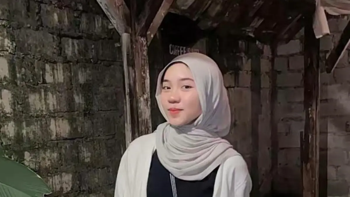 Nadia Nur Riyadotul Aicha (NADIA NUR RIYADOTUL AICHA UNTUK RADAR TUBAN)