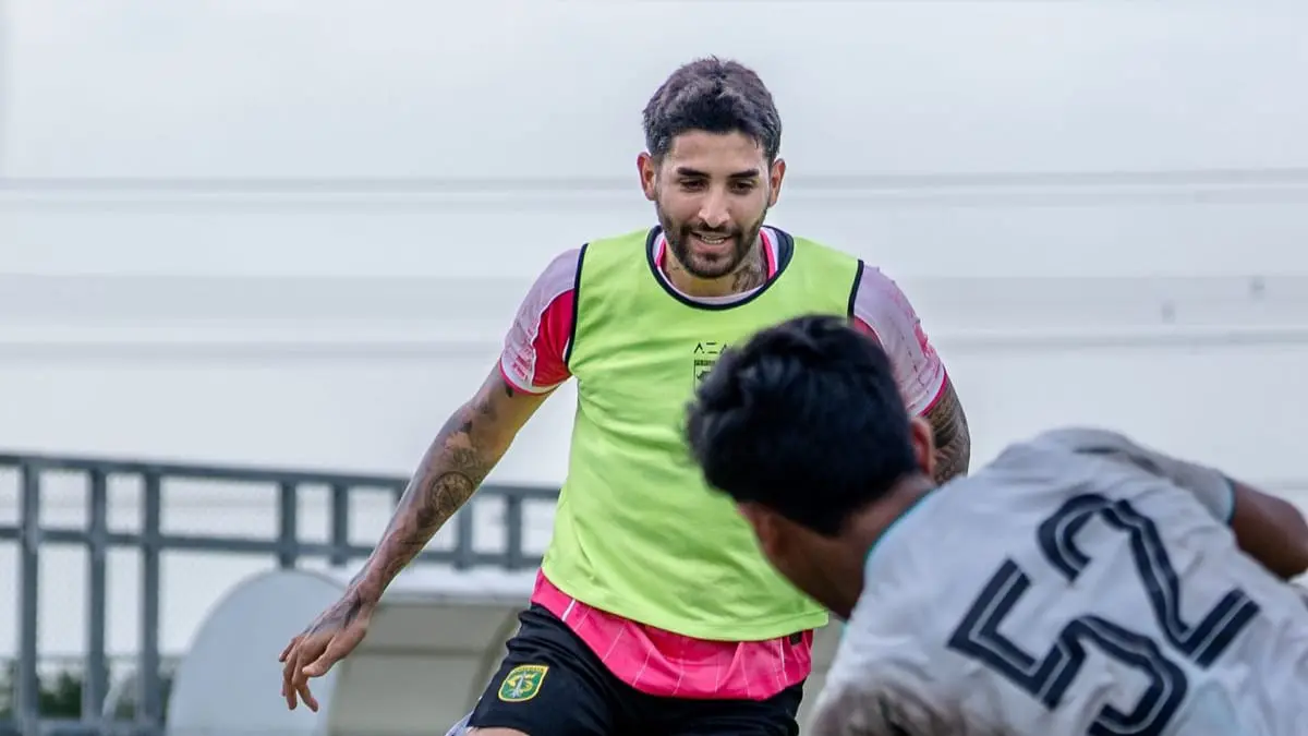 Striker Persebaya Surabaya, Bruno Paraiba, mengaku siap debut di GBT jelang lawan Persita Tangerang. (Persebaya Surabaya)