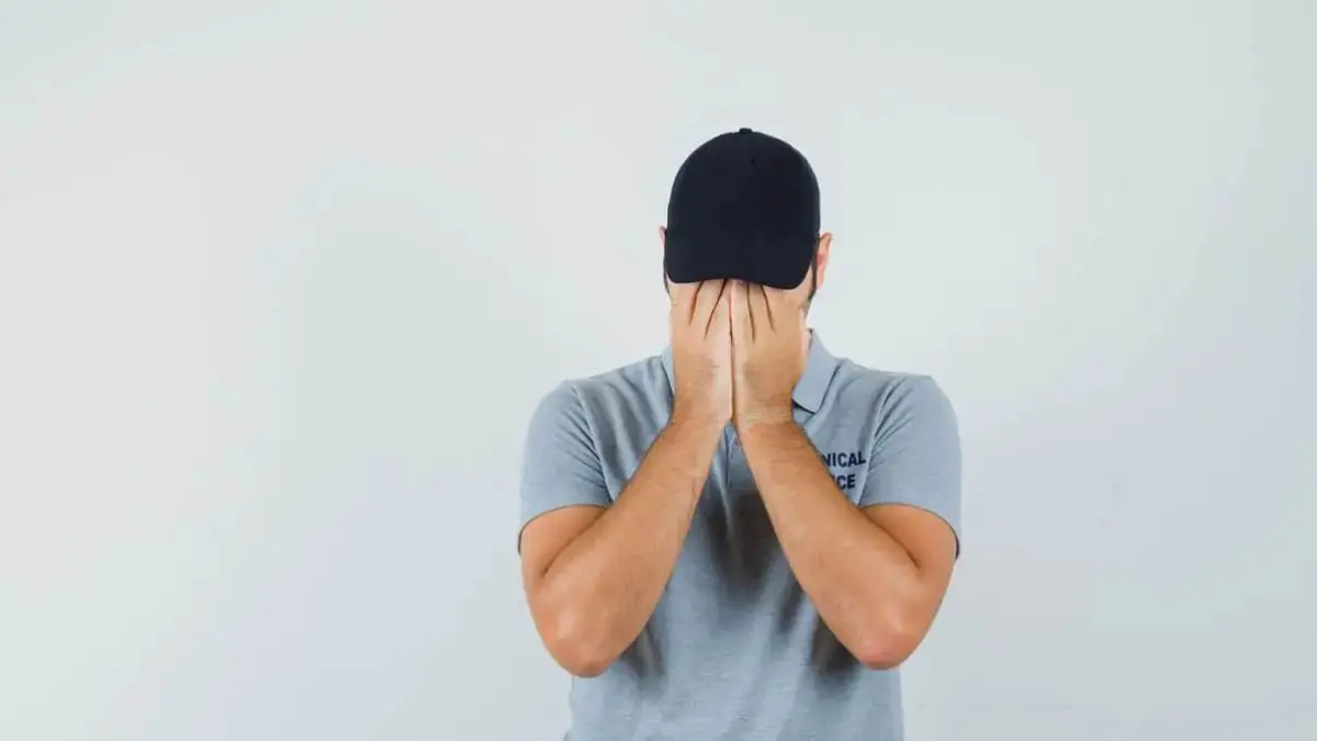 Banyak orang menyesal di kemudian hari. Ini 7 penyesalan hidup yang sering terjadi dan perlu dihindari sejak muda.