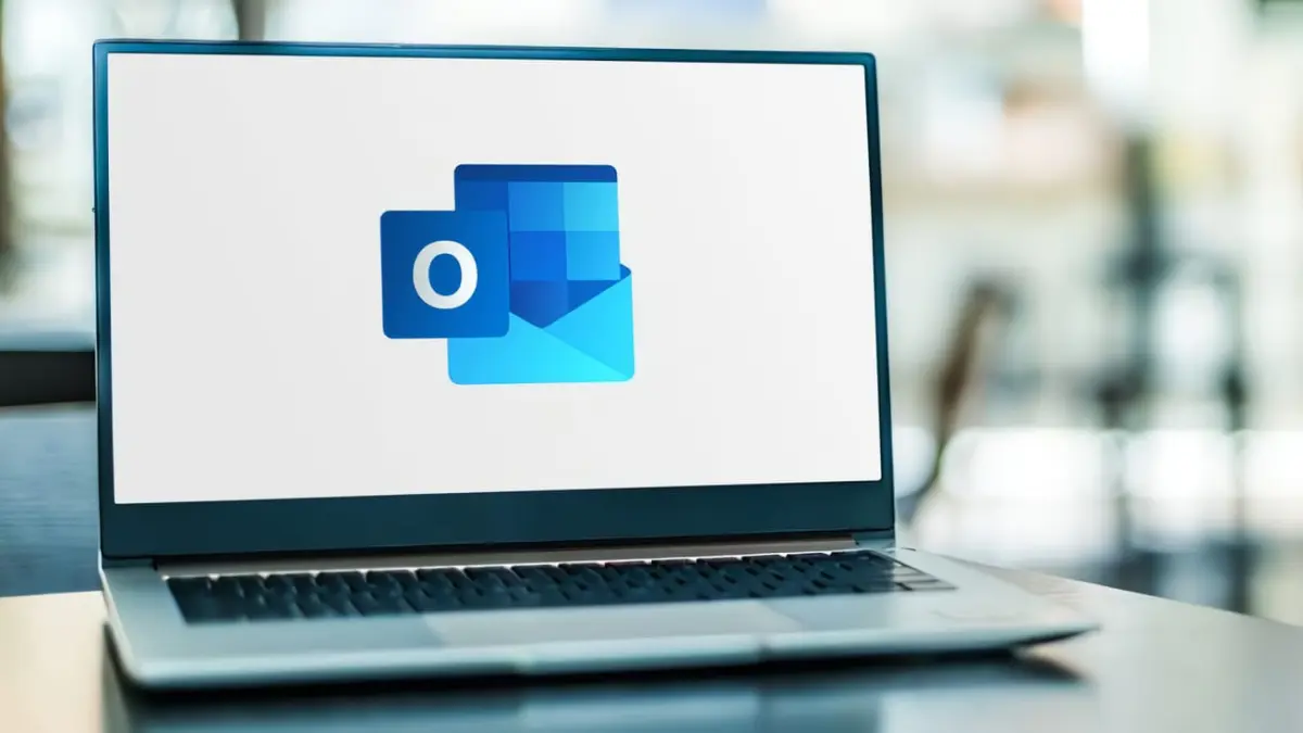 Microsoft resmi akan hentikan layanan Outlook Lite. (MakeUseOf/Pinterest)