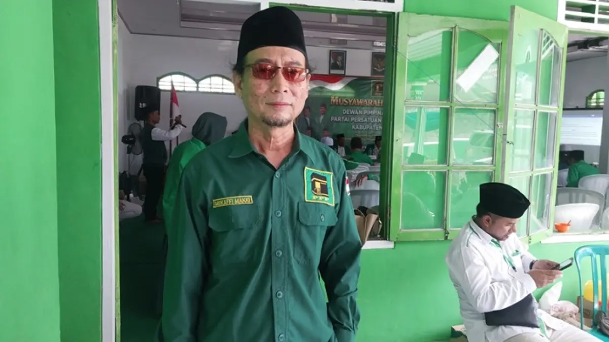 Gus Kaffi mengenakan seragam PPP dalam muscab PPP Tuban, Rabu (15/4). (M. MAHFUDZ MUNTAHA/RADAR TUBAN)