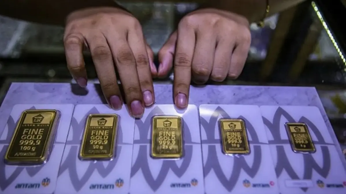Emas Antam Harga emas Antam hari ini 22 April 2026 anjolk Rp50.000. Harga emas Antam hari ini menjadi Rp2.830.000 per gram. (ANTARA)
