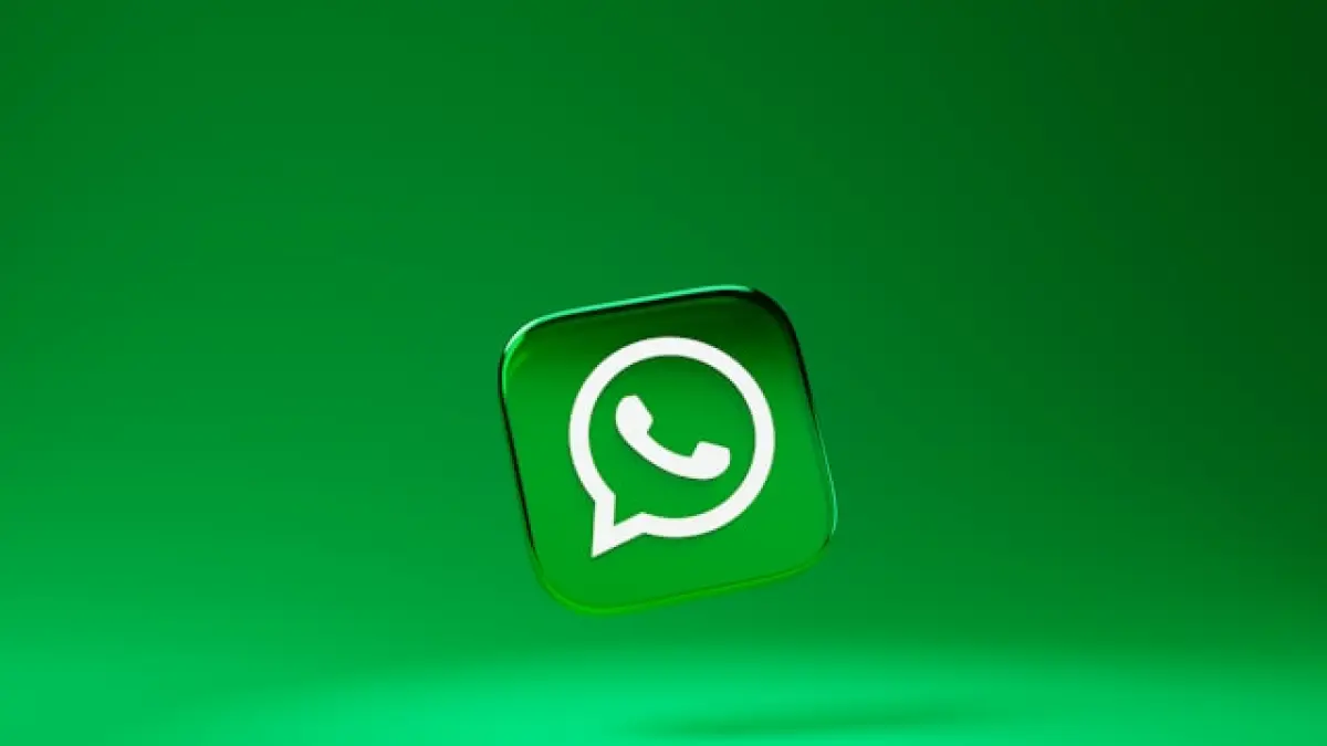 WhatsApp uji coba layanan berbayar untuk pengguna terbatas. (Dima Solomin/Unsplash)
