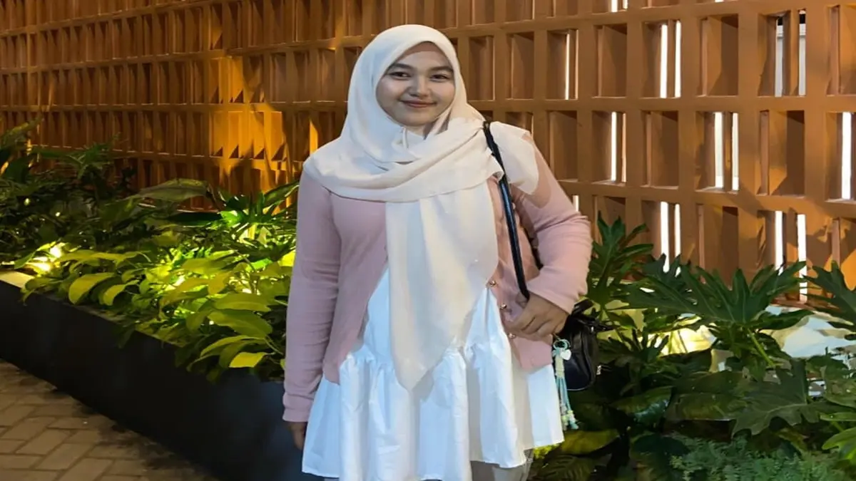 Jeny Tri Kurnia Putri temukan keseimbangan hidup lewat game virtual. (JENY TRI KURNIA PUTRI UNTUK RADAR TUBAN)