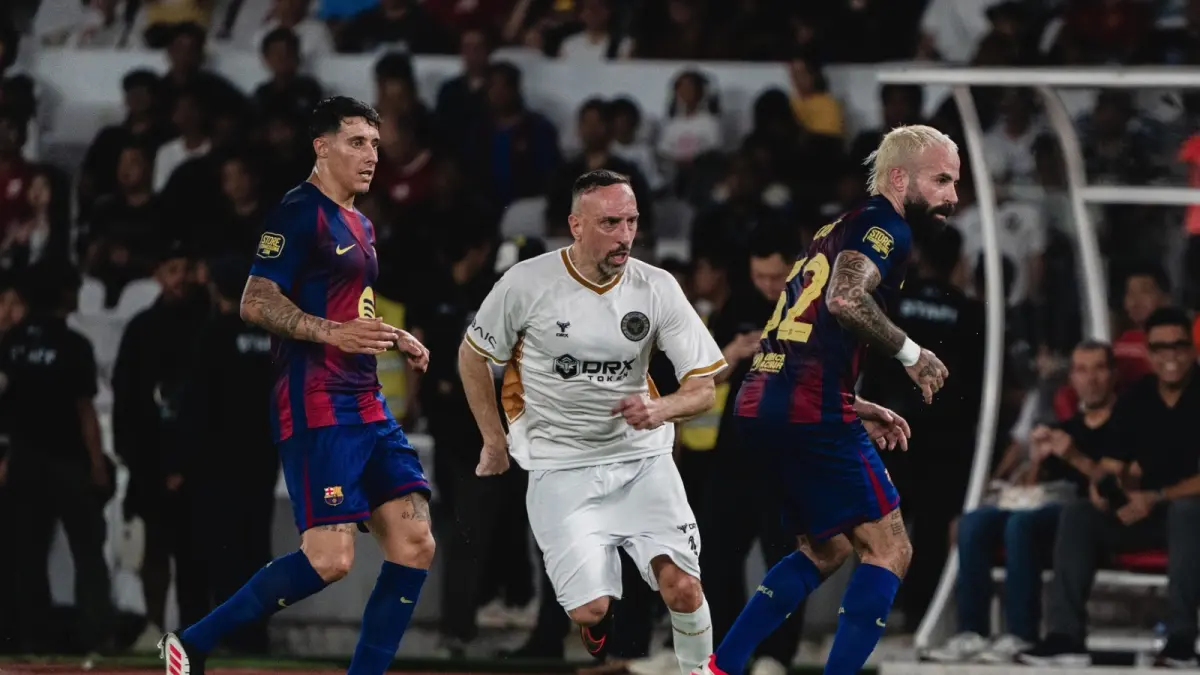 BRI hadirkan pengalaman sepak bola kelas dunia lewat Clash of Legends 2026 dan program debit FC Barcelona. (Istimewa)