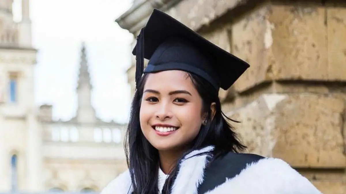 Pendidikan dinilai terlalu fokus hafalan, Maudy Ayunda dorong diskusi kritis dan keberanian beropini. (Instagram/Maudy Ayunda)