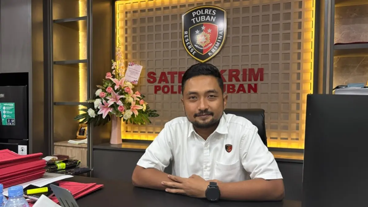 Jejak karier AKP Bobby Wirawan, perwira Polri yang ditempa di Papua hingga kini menjabat sebagai Kasatreskrim Polres Tuban. (YUDHA SATRIA ADITAMA/RADAR TUBAN)