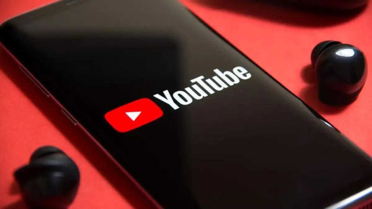 YouTube hadirkan fitur PiP ke pengguna gratis. (LifeHacker/Pinterest)