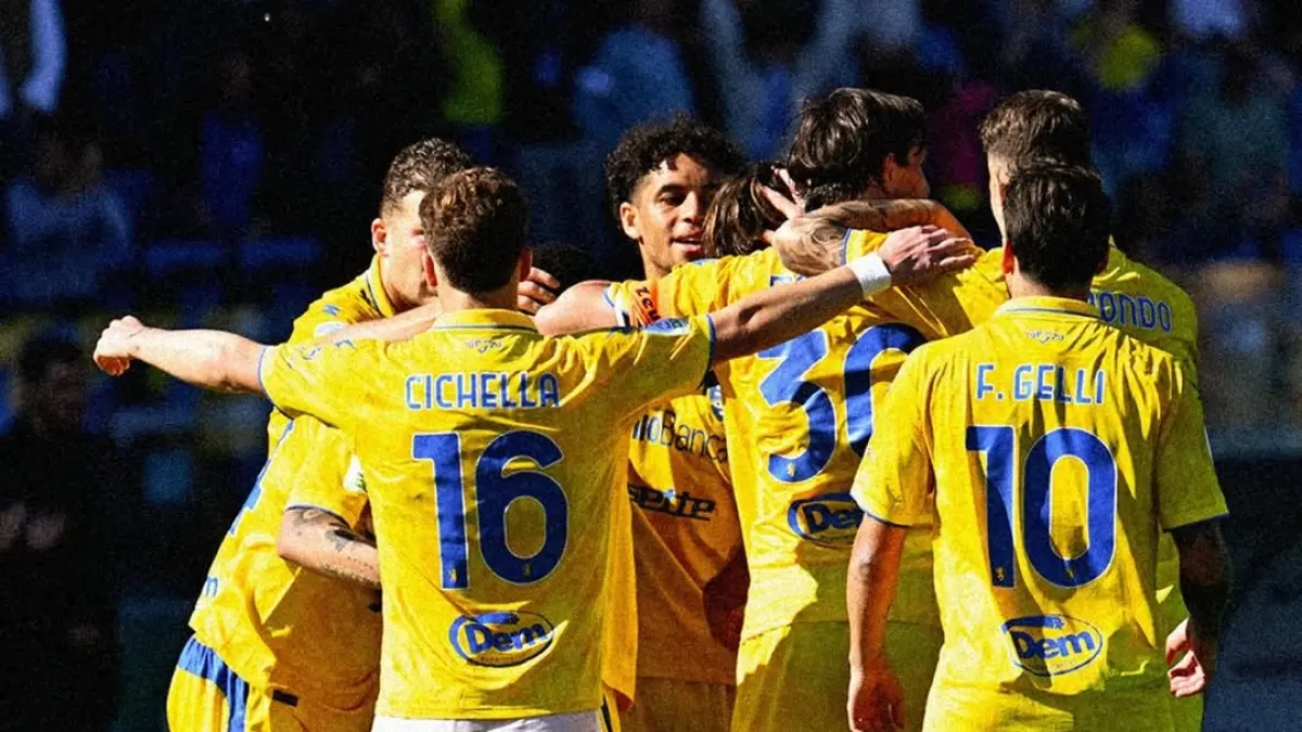 Frosinone resmi naik ke Serie A. (instagram.com/frosinonecalcio)