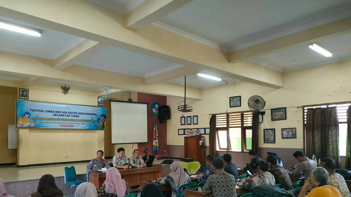 Koordinasi Radar Tuban dan Disdik Tuban bersama K3S terkait Lomba Literasi Numerasi 2026 yang digelar sebagai ajang melatih kemampuan berpikir kritis, logika, dan analisis siswa sejak dini. (RIAN UNTUK RADAR TUBAN)