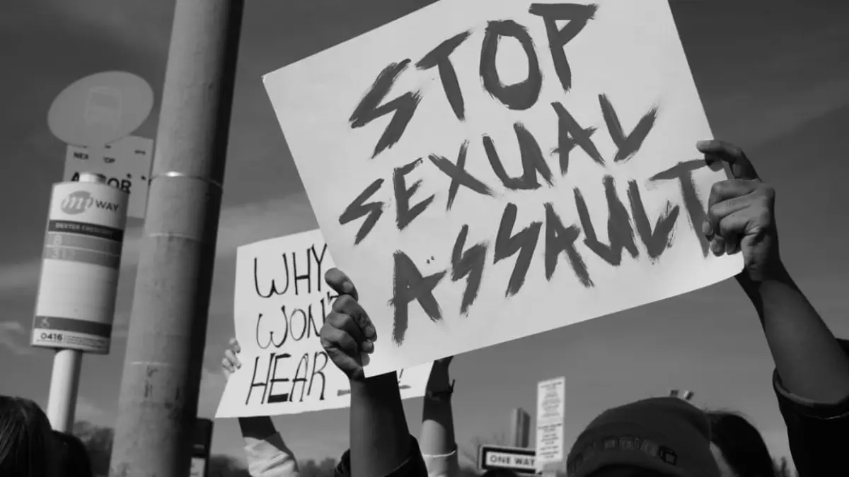 pemahaman kekerasan seksual, jenis-jenisnya, dampak bagi korban, serta pentingnya dukungan dan perlindungan. (Anita Monteiro di Unsplash)
