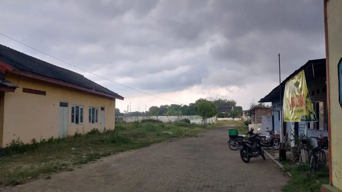 Kenaikan harga material membuat proyek fisik di Tuban, termasuk RTH Bangilan dan Palang, harus disesuaikan tanpa penambahan anggaran. (M. MAHFUDZ MUNTAHA/RADAR TUBAN)