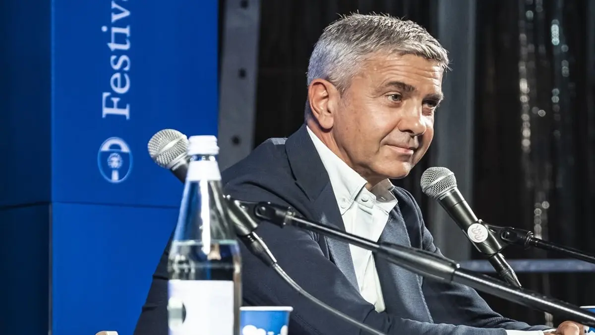 Rentetan hasil buruk AC Milan memicu kritik keras Costacurta. (instagram.com/alessandrobillycostacurta)